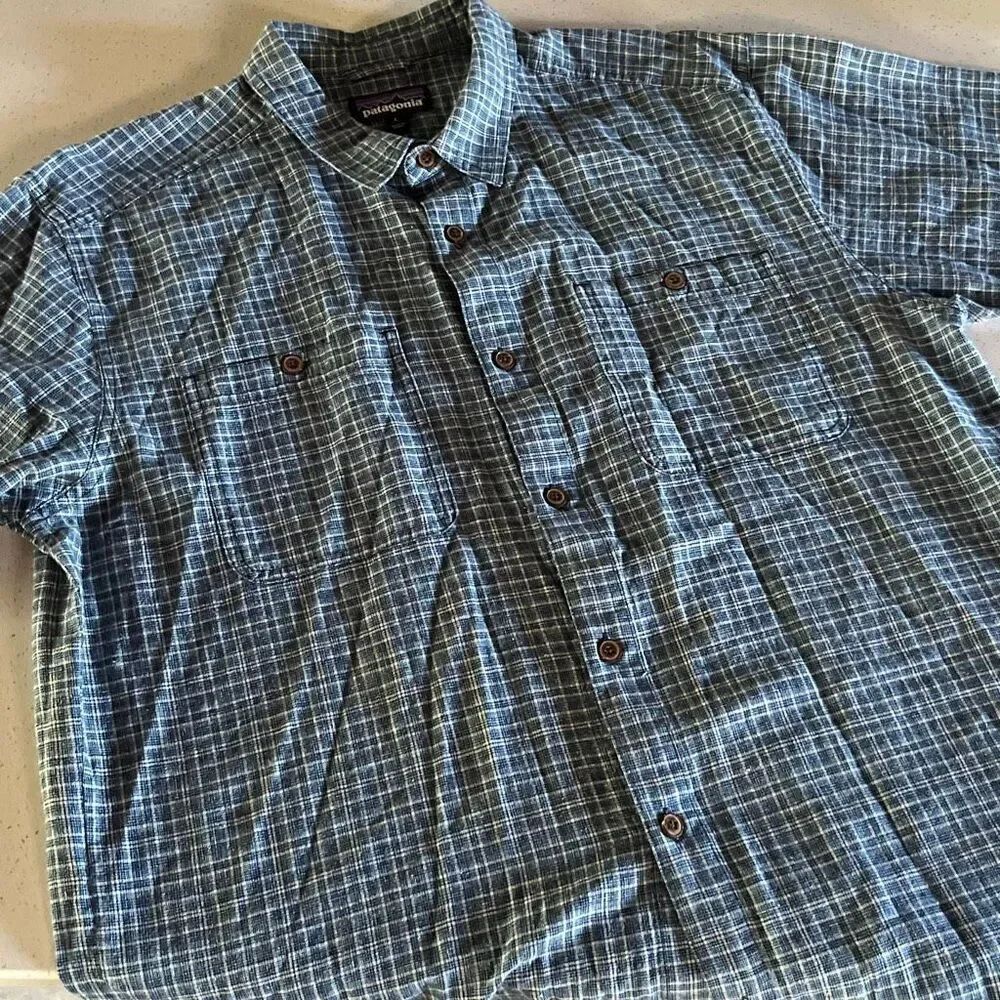 Patagonia Short Sleeve Button Front Shirt Mens Large